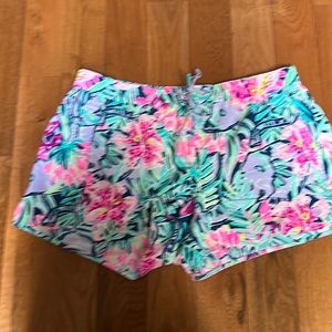 Excellent Condition Lilly Pulitzer Run Around Short